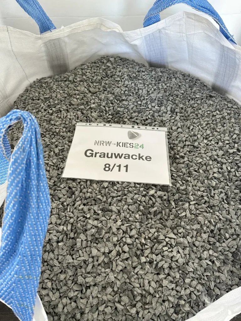 Lagerplatz und Materialien der NRW-Kies24 GmbH – Bild 3