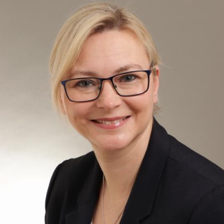 Porträt von Claudia Horstmanns